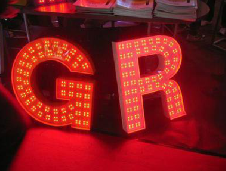 长葛LED发光字常见的安装误区。